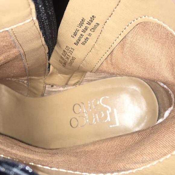 🖤NWT Franco Sarto Black Velvet Booties - Picture 8 of 8